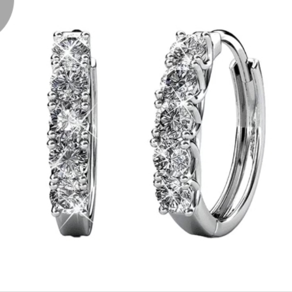 Cate & Chloe Bethany 18k White Gold Plated 15mm Hoop EarringsCry